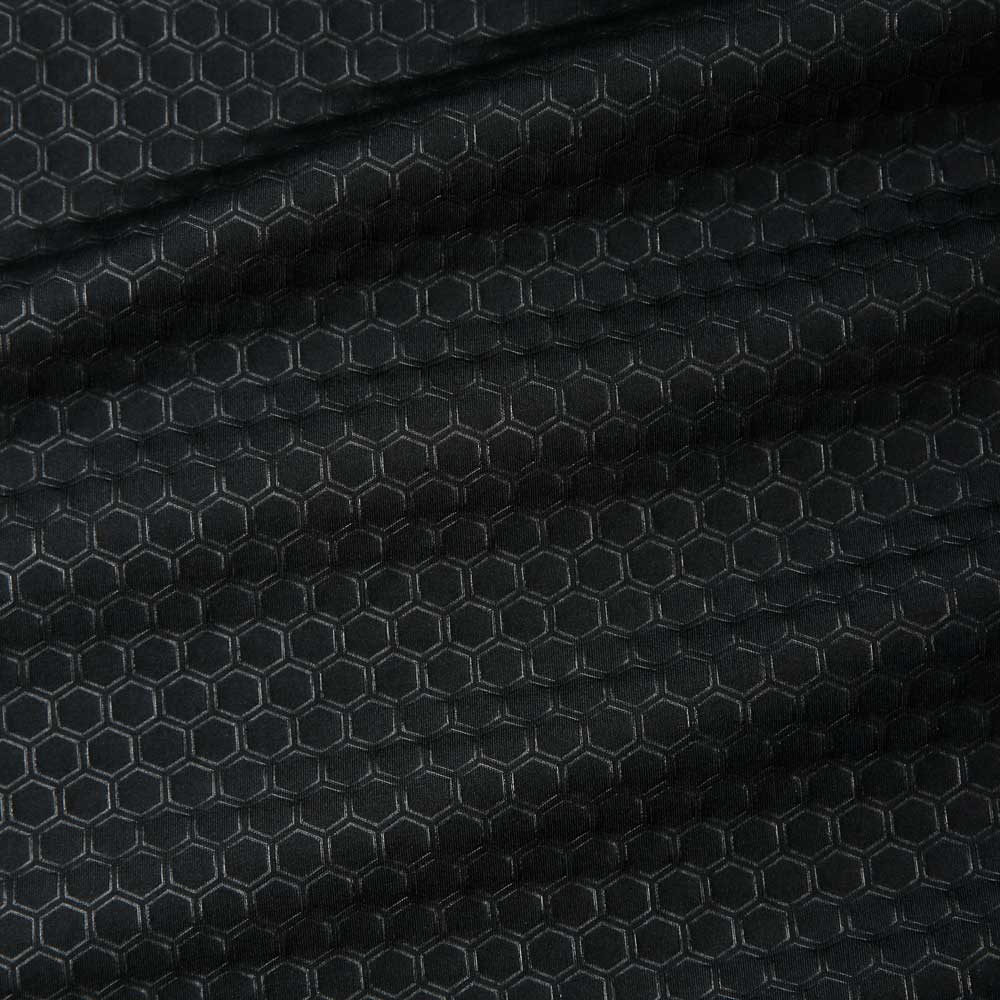 Textile technique mode sport luxe zoom tissu